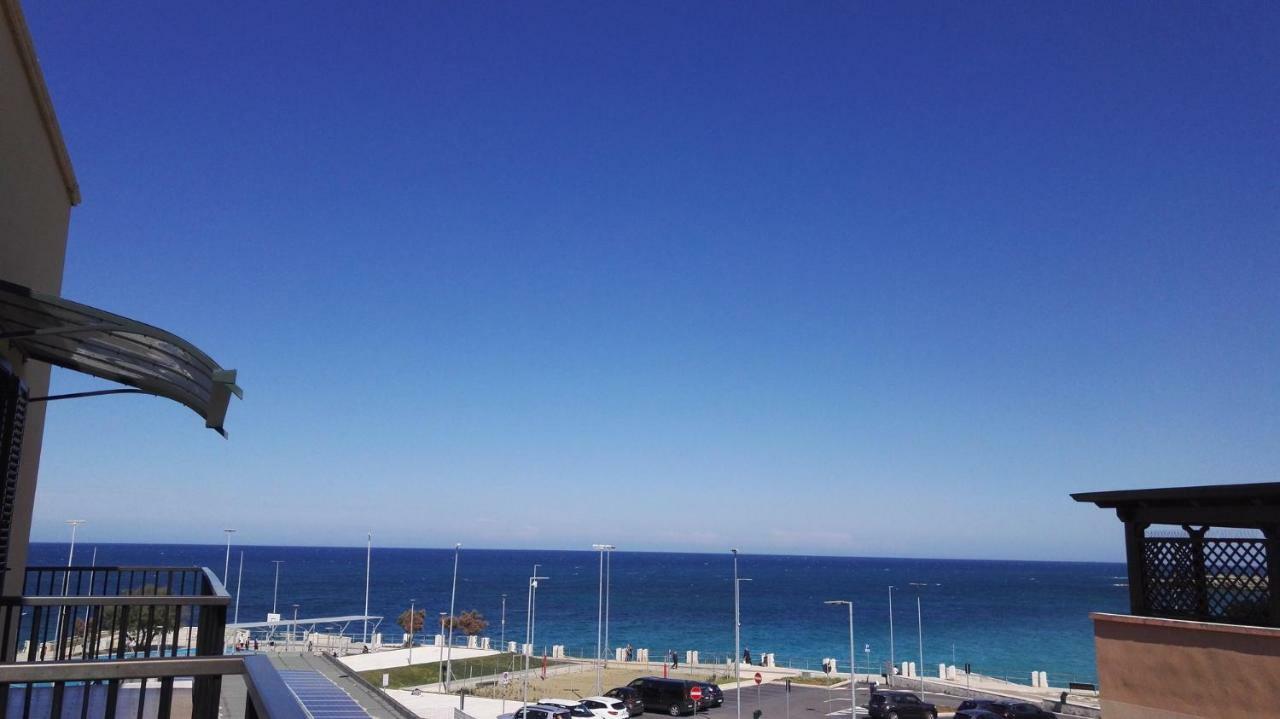 Gallery Art - Sea View Monopoli Exterior photo